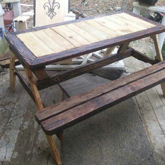 Karaoke cabinets, indoor/outdoor chairs, tables, - Picture 3 of 4